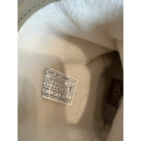 UGG SZ 6 Women Classic Brellah Water Repellent Boot Mustard Seed/Jasmine Color - Picture 10 of 12